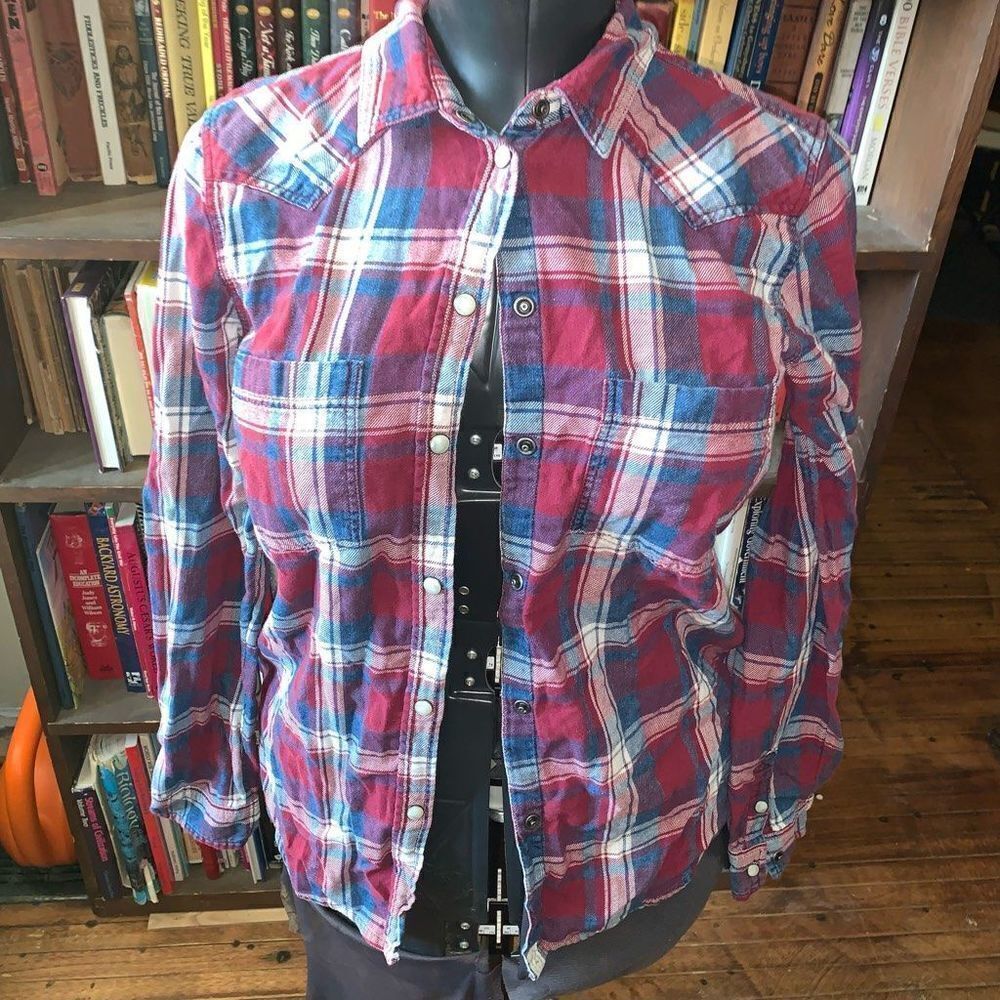 American Eagle boyfriend fit red plaid tartan S button down normcore shirt